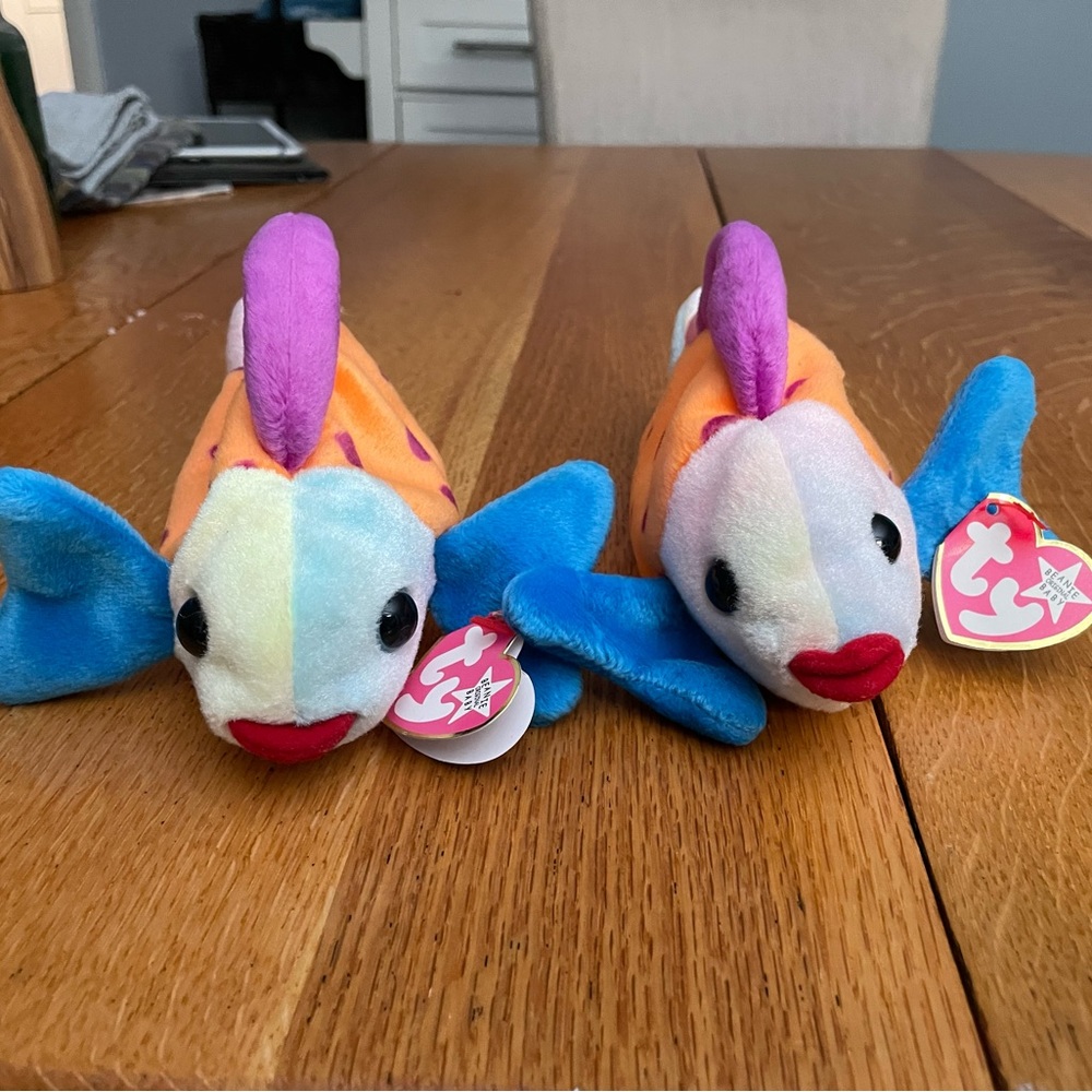 Lips Ty Beanie Baby - 5th Generation